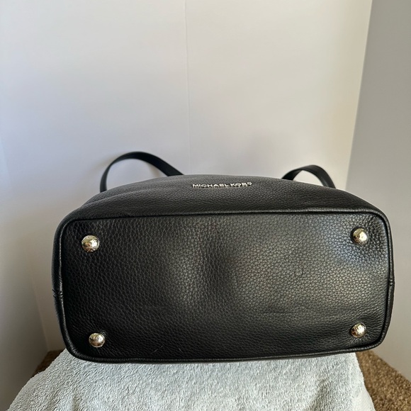 Michael Kors Brooke Medium Soft Leather 2-1 Tote & Crossbody Bag, Black, EUC - Picture 8 of 11